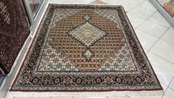 4233 ÁLOMSZÉP Iráni Mahi Tabríz Kézi Gyapjú Perzsa Szőnyeg 155X205CM