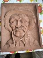 Retro falra akasztható dombormű, bajszos, pipázó bácsi eladó!