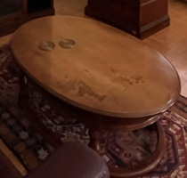 Ovális nappali kavézó asztal