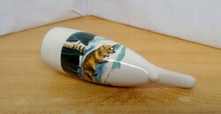 Porcelán pipafej prédáját becserkésző rókás jelenettel, kifogástalan állapotban