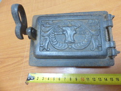 Antik kályha ajtó gyönyörű motívummal!