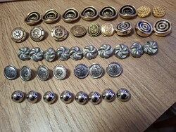 47 db Régi különleges,fém gombok