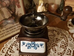 Retro - kerámia vázas -kék MEISSEN-hez hasonló kék virágminták - kávédaráló -fiókos-jó állapotu-szép