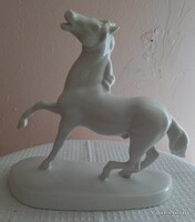 HERENDI  FEHÉR  LÓ