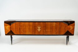 Paolo Buffa – Klasszicizáló olasz sideboard márványhatású felsőlappal