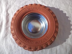 Taurus Kutató Intézet, retro hamutál (6425)