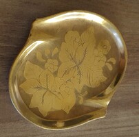 Tűzaranyozott porcelán tálka, Koszorúsné kézi festésével.
