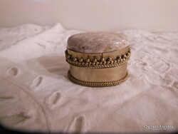 DOBOZ - SZELENCE - EZÜSTÖZÖTT - MÁRVÁNY  - 4 x 3 x 1,5 cm OSZTRÁK - HIBÁTLAN