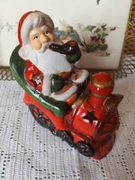 Mikulás mozdonyon- mêcsestartó