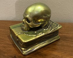 Zsolnay, Memento mori