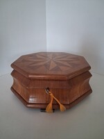 INTARZIÁS FA DÍSZDOBOZ, ÉKSZERES DOBOZ, HIBÁTLAN,  23 CM