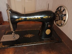 SINGER lábhajtásos varrógép