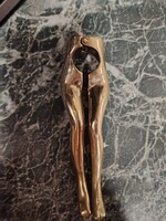 Nöi alsó test rèz diótörő