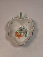 Herendi virágmintás levél formájú kínáló  TP18