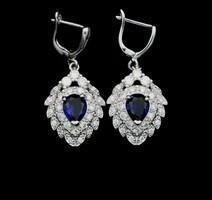 Kék köves 925-ös ezüst lógós fülbevaló.