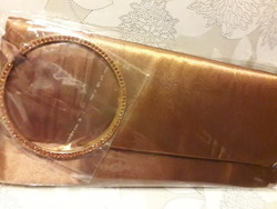 Alkalmi színházi bronz kézitáska dísz karikával 27x23cm. Új bontatlan