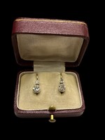 Briliáns fülbevaló