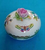 Herendi bonbonier Viktória mintával , rózsafogóval