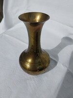 Indiai réz váza  Körülbelül 15 cm.