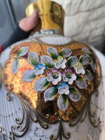 Gyönyörű Bohémia Cseh üveg vàza festett aranyozott Opàl Viràg vàza. Aukciókon is. Videó!!