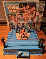 WF játék ring figurákkal