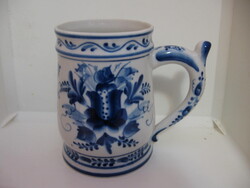 Gzsel , Gzhel kék-fehér rózsás orosz korsó