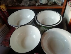 Régi zománc tányérok 5 db pöttyös zöld stb a képeken látható állapotban