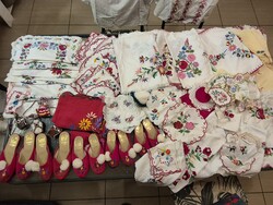 Népi  terítő satöbbi