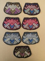 7 DB TARSOLY FORMÁJÚ HÍMZÉS 17 X 11.5 CM