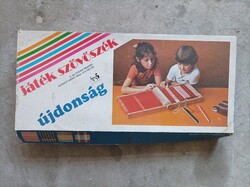 Retro Triál játék szövőszék fonalakkal