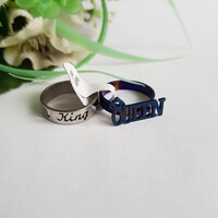 Ezüst és kék színű, KING és QUEEN feliratos páros gyűrű, gyűrűpár – USA 8 / EU 57 / Ø18mm