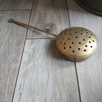 Pazar antik réz gesztenyesütő II. (34x11,5x5 cm)