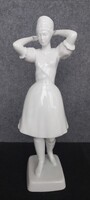 Hollóházi nagy méretű porcelán lány figura népviseletben, magassága 31,5 cm