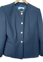 Ausztrál Ladydea márkájú, de olasz import  Chanel fazonú fekete blézer , strasszos ékszergombokkal