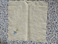 Hímzett batiszt zsebkendő