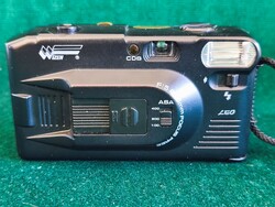 Wizen LEO-037 35mm filmes kompakt fényképezőgép tokkal, hibás vakuval