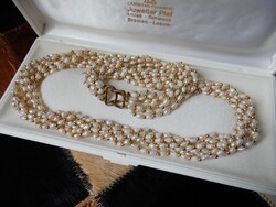 Többsoros rizsszemű édesvízi gyöngysor aranyozott réz kapoccsal