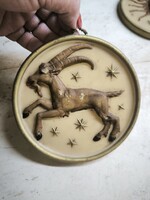 Kerek fali dísz, viasz  horoszkópos fali dombormű,KOS eladó!