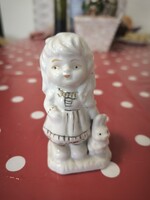 Fehér porcelán kislány nyuszival , figurális szobor  eladó!