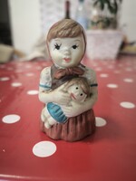 Kislány babával szobor  eladó!