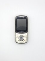 Retro Samsung X530 mobiltelefon 2006-os évből ezüst-barna színben