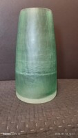 Ritkább! Cseh repesztett zöld fátyolüveg váza 21cm