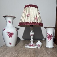 Herendi porcelán váza- és lámpaszet – 3 váza + asztali lámpa, kézzel festett, eredeti ernyővel