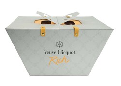 CHAMPAGNE CLUB - Veuve Clicquot RICH piknik kosár ajándékcsomag két pohárral