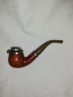 Primus márkájú fedeles pipa    P