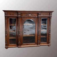 Neoreneszánsz vitrin