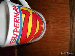 SUPERMAN, LEGSZUPEREBB APU FELÍRATÓS  NEM HASZNÁLT  ÁTMÉRŐ :9,5 CM, MAGASSÁG:11,5 CM