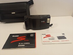 Kodak S300MD fényképezőgép eredeti papírjaival és 2 tekercs filmmel