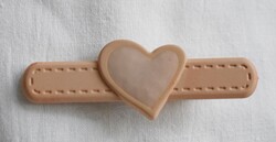 Szív yakkendő csipesz 6,5 cm