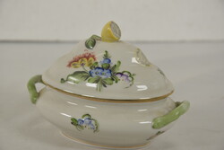 Herendi porcelán virág mintás bonbonier, citrom formájú fogóval A402